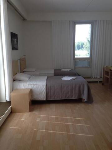 Фото номера Двухместный номер с 2 отдельными кроватями Отель Hotel Norrvalla г. Vöyri 8